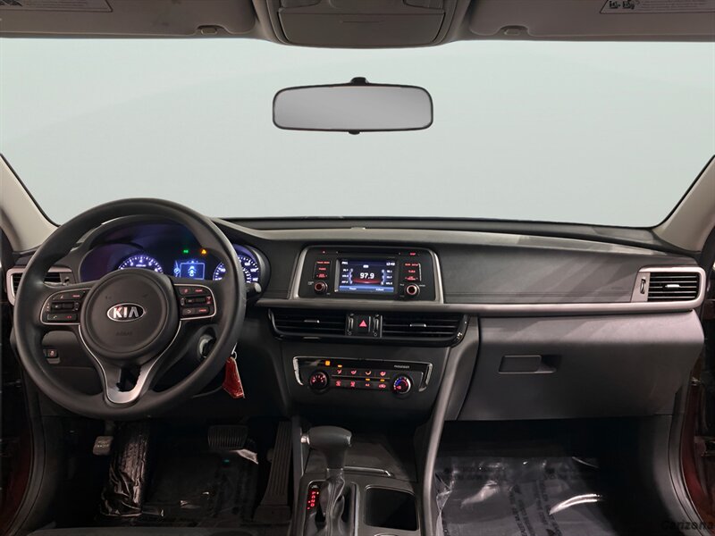 2016 Kia Optima LX - Photo 11 - Mesa, AZ 85201
