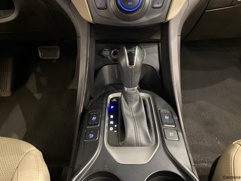 2017 Hyundai SANTA FE Limited Ultimate - Photo 15 - Mesa, AZ 85201