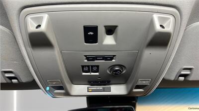 2015 Cadillac Escalade Premium   - Photo 18 - Mesa, AZ 85201