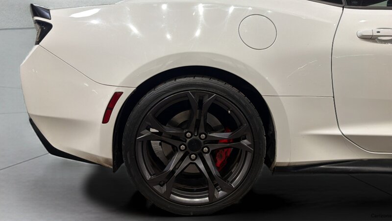 2018 Chevrolet Camaro SS 1SS - Photo 35 - Mesa, AZ 85201