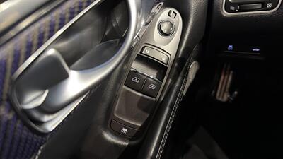 2017 INFINITI Q60 Red Sport 400 - Photo 19 - Mesa, AZ 85201