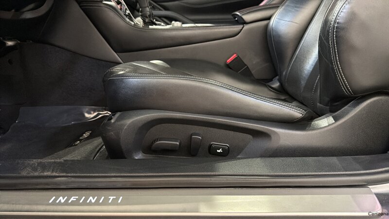 2017 INFINITI Q60 Red Sport 400 - Photo 20 - Mesa, AZ 85201