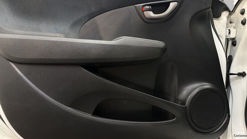 2009 Honda Fit Sport - Photo 30 - Mesa, AZ 85201