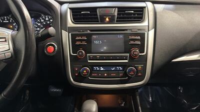 2016 Nissan Altima 2.5 SV   - Photo 15 - Mesa, AZ 85201