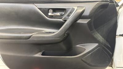 2016 Nissan Altima 2.5 SV   - Photo 21 - Mesa, AZ 85201