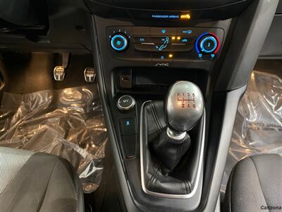2016 Ford Focus ST   - Photo 17 - Mesa, AZ 85201