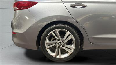 2017 Hyundai ELANTRA Limited   - Photo 35 - Mesa, AZ 85201