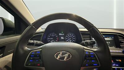 2017 Hyundai ELANTRA Limited   - Photo 30 - Mesa, AZ 85201