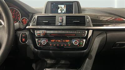 2018 BMW 330i xDrive   - Photo 15 - Mesa, AZ 85201