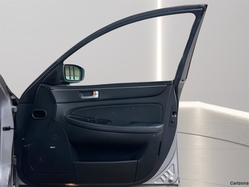 2012 Hyundai Genesis 5.0 R-Spec - Photo 12 - Mesa, AZ 85201