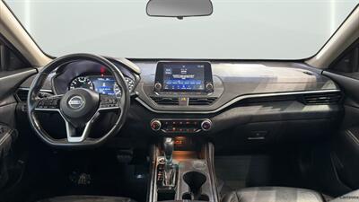 2021 Nissan Altima 2.0 SR   - Photo 14 - Mesa, AZ 85201