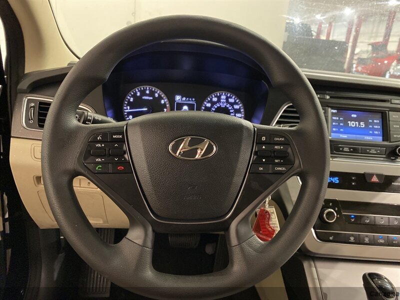 2015 Hyundai Sonata Sport photo