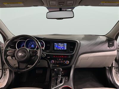 2015 Kia Optima EX   - Photo 14 - Mesa, AZ 85201