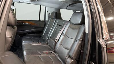 2016 Cadillac Escalade ESV Luxury   - Photo 33 - Mesa, AZ 85201