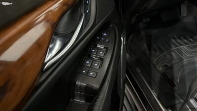 2016 Cadillac Escalade ESV Luxury   - Photo 19 - Mesa, AZ 85201
