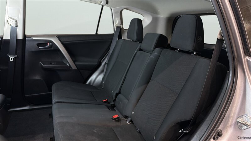 2016 Toyota RAV4 LE - Photo 33 - Mesa, AZ 85201