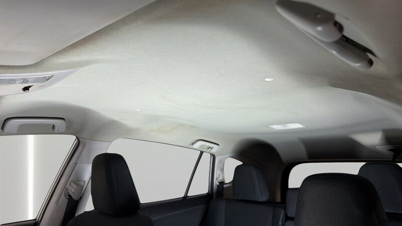 2016 Toyota RAV4 LE - Photo 32 - Mesa, AZ 85201