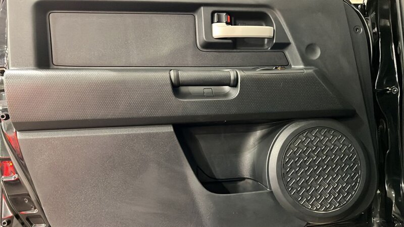 2007 Toyota FJ Cruiser - Photo 21 - Mesa, AZ 85201