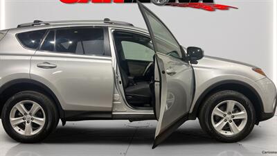 2014 Toyota RAV4 XLE   - Photo 17 - Mesa, AZ 85201