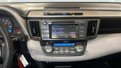 2014 Toyota RAV4 XLE   - Photo 15 - Mesa, AZ 85201
