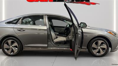 2017 Hyundai SONATA Hybrid Limited   - Photo 17 - Mesa, AZ 85201