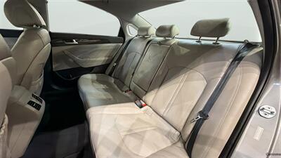 2017 Hyundai SONATA Hybrid Limited   - Photo 33 - Mesa, AZ 85201