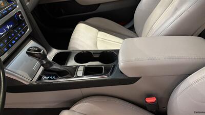 2017 Hyundai SONATA Hybrid Limited   - Photo 26 - Mesa, AZ 85201