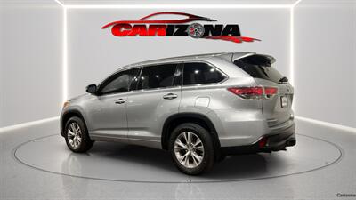 2015 Toyota Highlander XLE V6 - Photo 7 - Mesa, AZ 85201