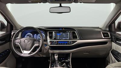 2015 Toyota Highlander XLE V6 - Photo 14 - Mesa, AZ 85201