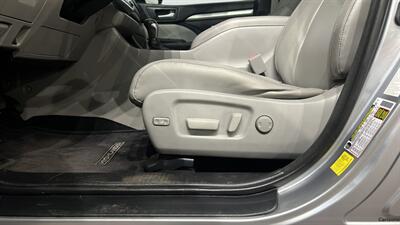 2015 Toyota Highlander XLE V6 - Photo 20 - Mesa, AZ 85201
