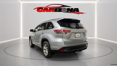 2015 Toyota Highlander XLE V6 - Photo 8 - Mesa, AZ 85201