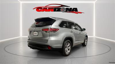2015 Toyota Highlander XLE V6 - Photo 10 - Mesa, AZ 85201