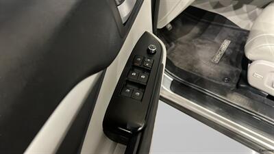 2015 Toyota Highlander XLE V6 - Photo 19 - Mesa, AZ 85201