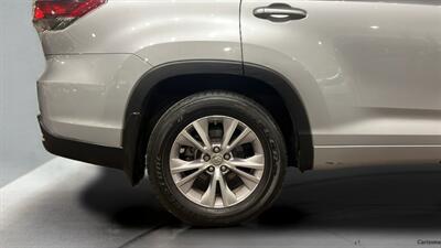 2015 Toyota Highlander XLE V6 - Photo 35 - Mesa, AZ 85201