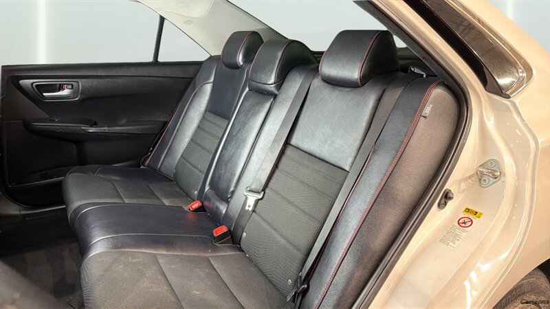 2016 Toyota Camry LE - Photo 33 - Mesa, AZ 85201