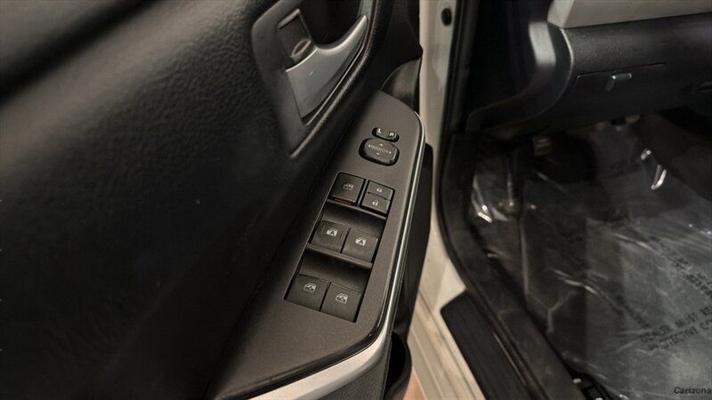 2016 Toyota Camry LE - Photo 19 - Mesa, AZ 85201