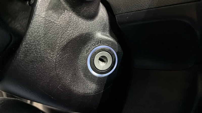 2016 Toyota Camry LE - Photo 24 - Mesa, AZ 85201