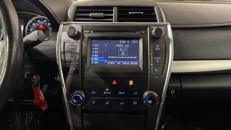 2016 Toyota Camry LE - Photo 15 - Mesa, AZ 85201