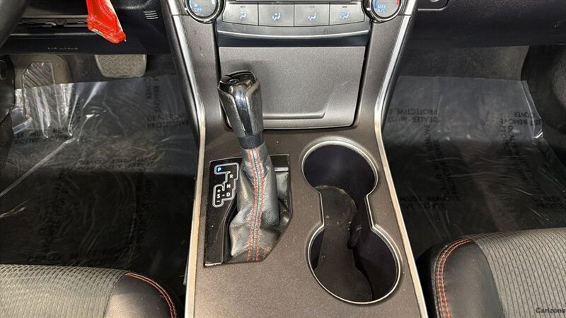 2016 Toyota Camry LE - Photo 23 - Mesa, AZ 85201