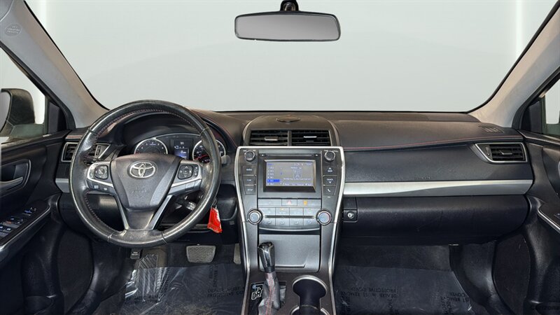 2016 Toyota Camry LE - Photo 14 - Mesa, AZ 85201