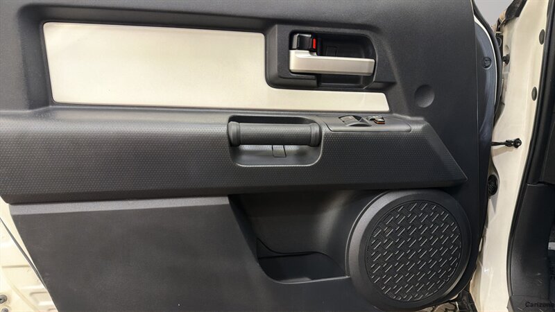 2010 Toyota FJ Cruiser - Photo 21 - Mesa, AZ 85201