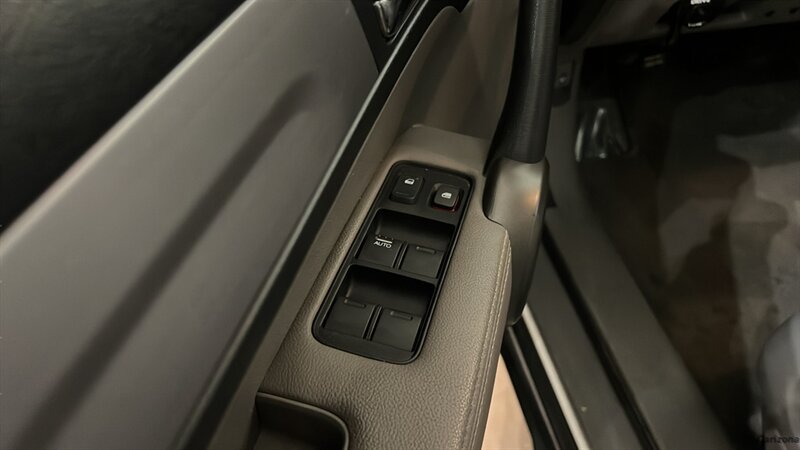 2011 Honda CR-V EX-L - Photo 19 - Mesa, AZ 85201