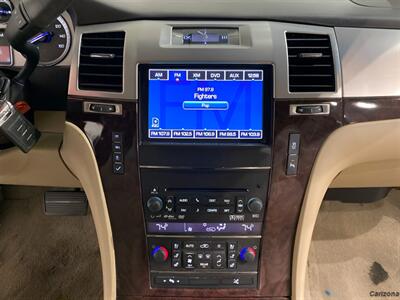 2013 Cadillac Escalade Premium   - Photo 16 - Mesa, AZ 85201