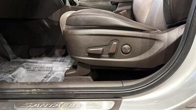 2019 Hyundai SANTA FE Limited 2.0T   - Photo 19 - Mesa, AZ 85201