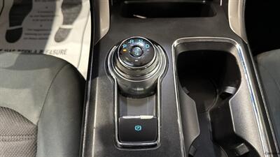 2017 Ford Fusion SE   - Photo 23 - Mesa, AZ 85201