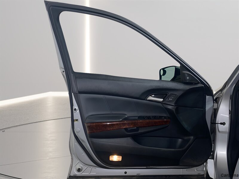 2012 Honda Crosstour EX-L - Photo 9 - Mesa, AZ 85201