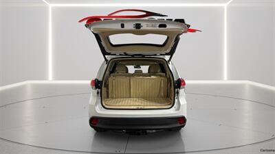 2017 Toyota Highlander XLE   - Photo 22 - Mesa, AZ 85201