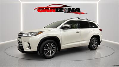 2017 Toyota Highlander XLE   - Photo 2 - Mesa, AZ 85201