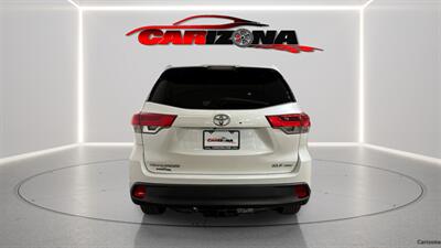 2017 Toyota Highlander XLE   - Photo 7 - Mesa, AZ 85201