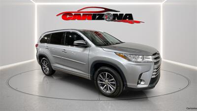 2017 Toyota Highlander XLE - Photo 2 - Mesa, AZ 85201